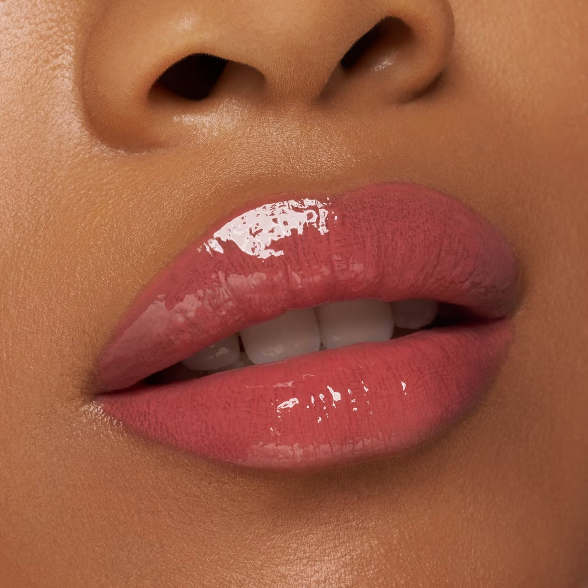 essence Extreme Shine Volume Lip Gloss 16 Pink
